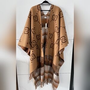Gucci Reversible GG Wool Cape